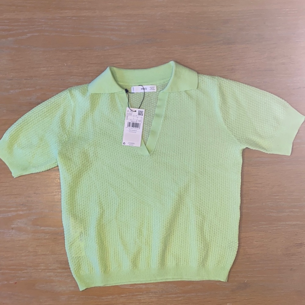 Green Mango v-neck collared shirt, size Small